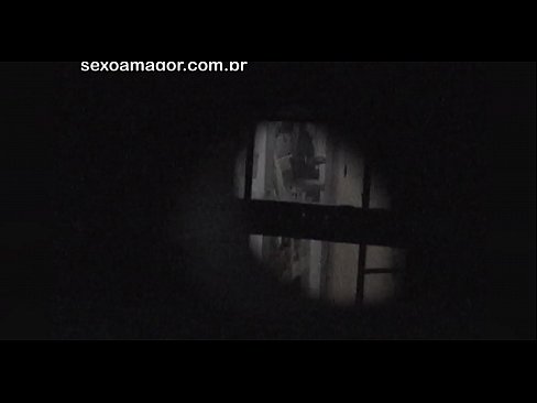 ❤️ Блондинку тайно снимает на видео соседский вуайерист, спрятанный за полыми кирпичами ️❌ Порево на сайте kanalmoscow.ru ☑